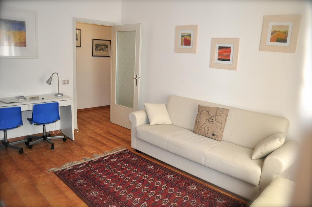 Apartment Parmense ห้อง รูปภาพ